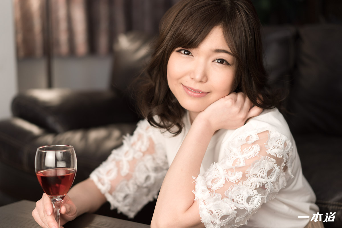 1P-110520-001 Shino Aoi: Shino Aoi Special Edition