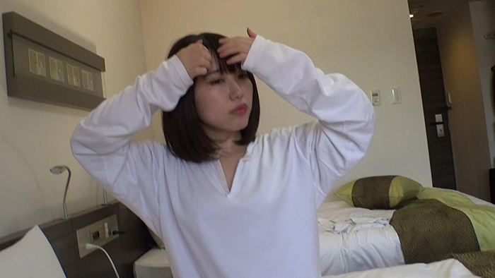 FC2PPV-1207618 Personal shooting original Beautiful womens college 2nd year student Kana 19 years old S class cute and erotic Blow love Saddle video