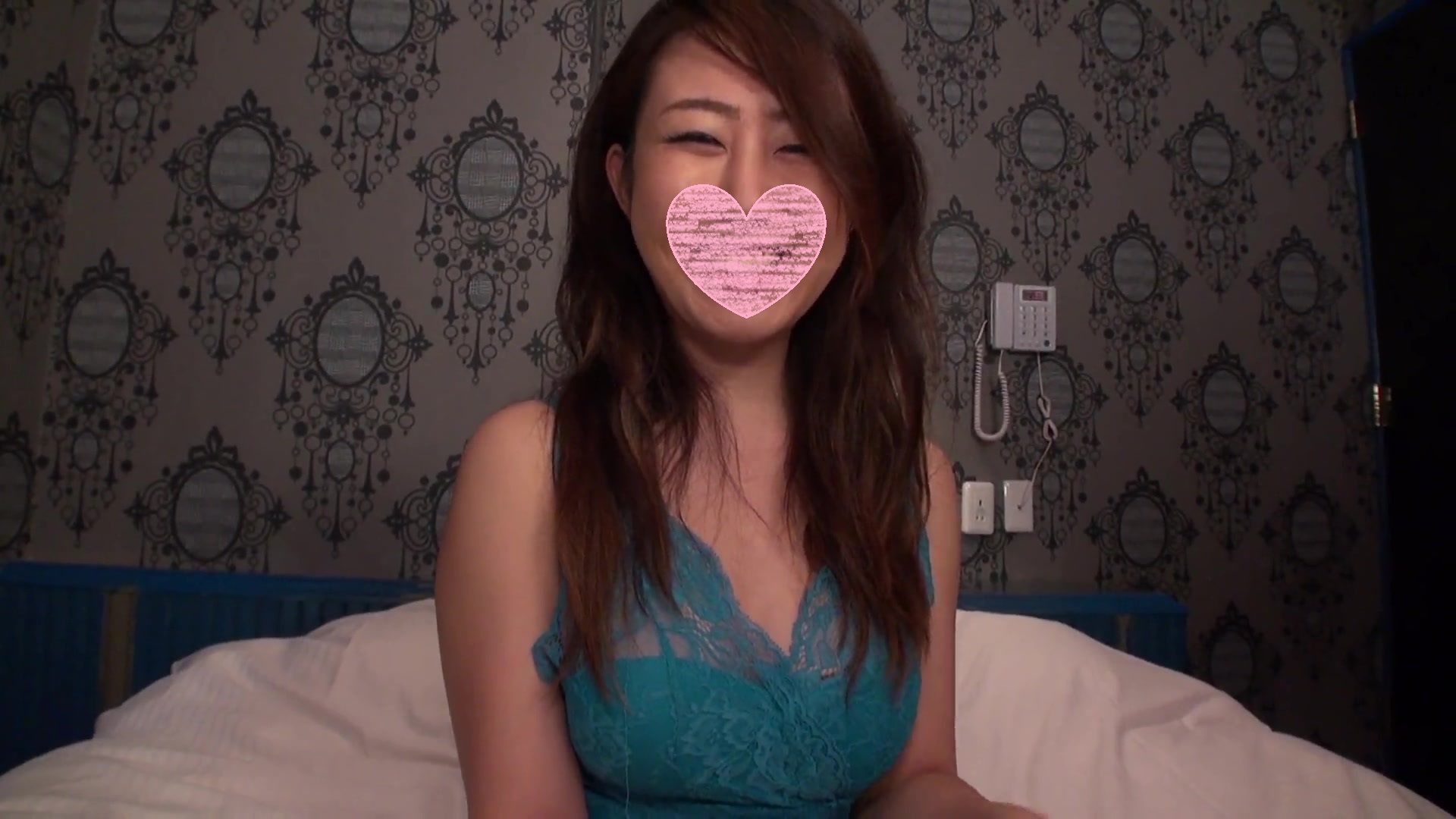 FC2PPV-1255702 First shot Complete appearance Sexy dynamite beauty like a gravure model feels like a transparent naked apron cosplay Massive launch in the back of the vagina with erotic SEX with benefits