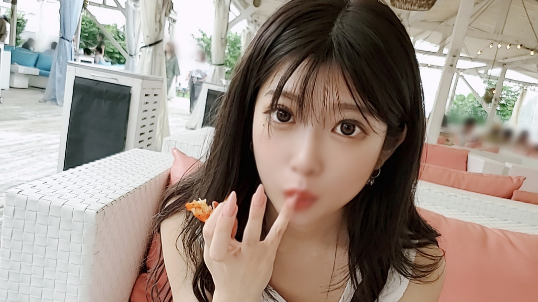 FC2PPV-2132144 Limited number of appearances Uncensored A pretty beauty in a white one-piece swimsuit walking along the beach Creampie in a fascinating Fcup beauty big tits body I didnt think it was so cool Complete appearance