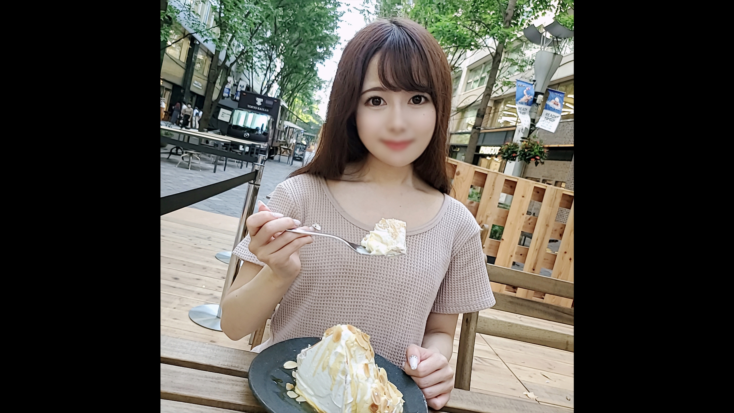 FC2PPV-2434917 Limited number of first shots Uncensored Even such a dignified girlfriend could not escape from sexual desire Creampie to an elegant and neat beauty who seduces me by licking her tongue her masturbation video with a privilege