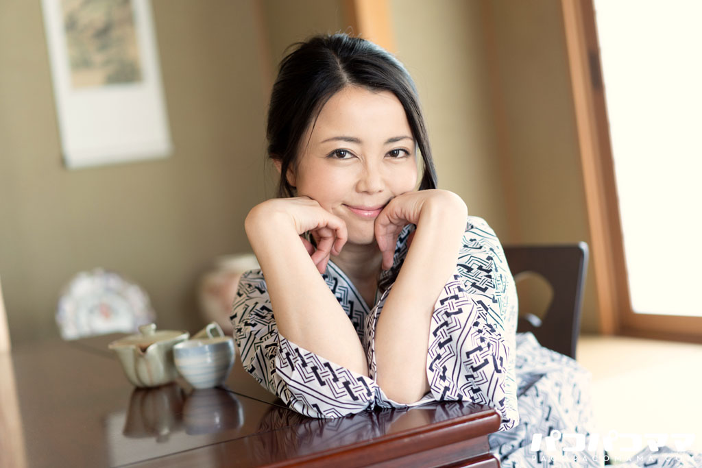 PA-122720-404 Nyotaimori : Body Sushi